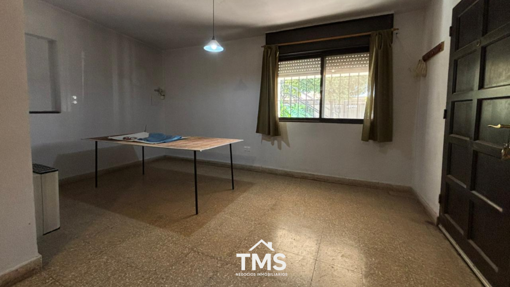 Casa con 2 deptos en B° Poeta Lugones