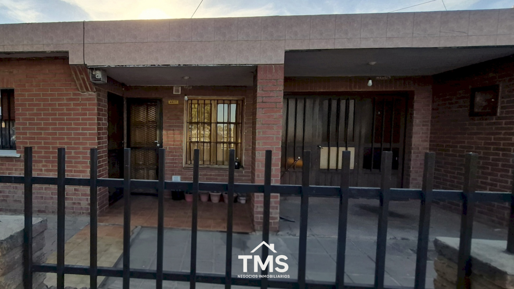 Casa + depto en B° Fragueiro