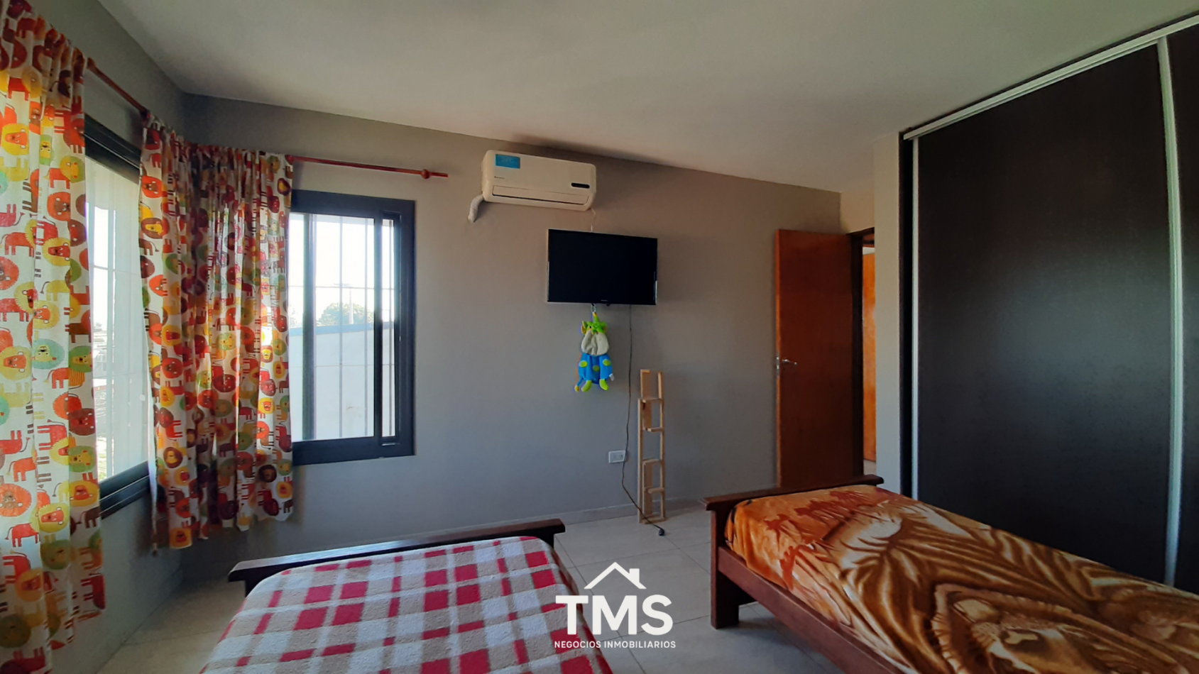 APTO CREDITO | Casa de 3 Dorm | B° Los Robles