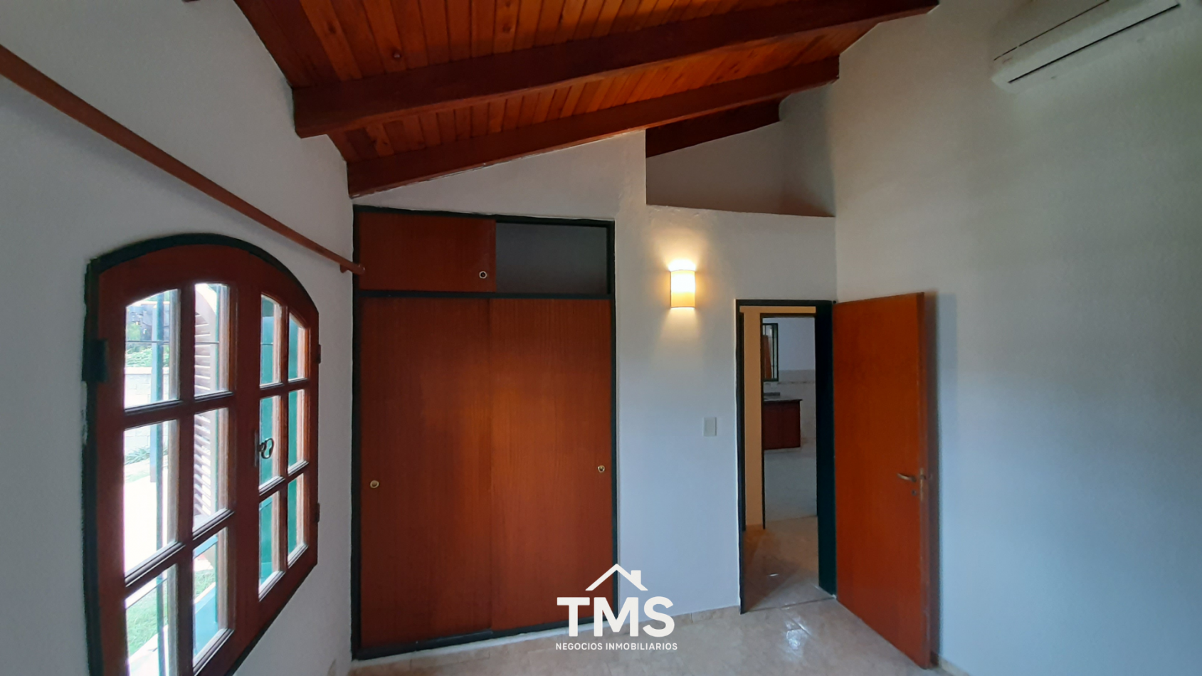 Casa  dorm con pileta en B° Arguello