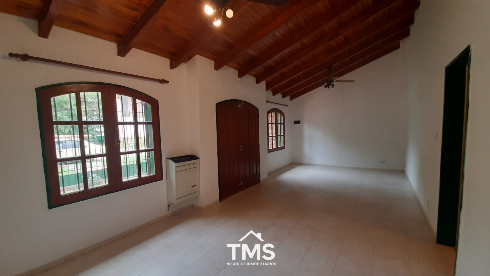 Casa  dorm con pileta en B° Arguello