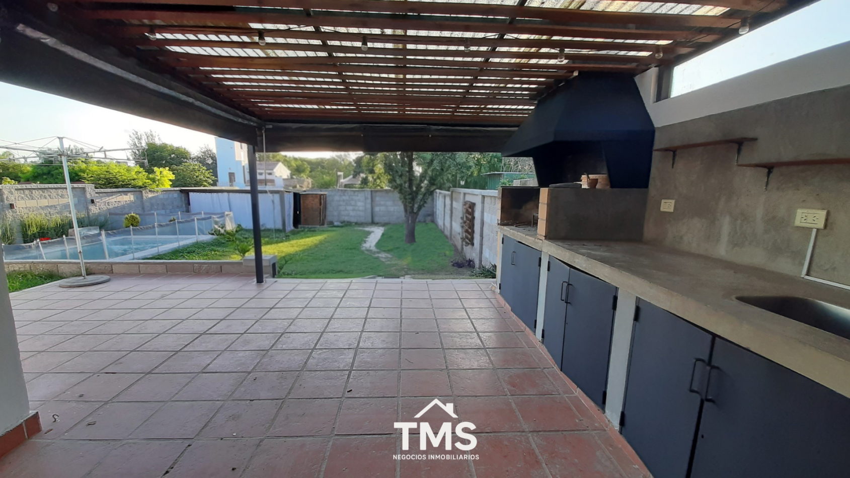 Casa  dorm con pileta en B° Arguello