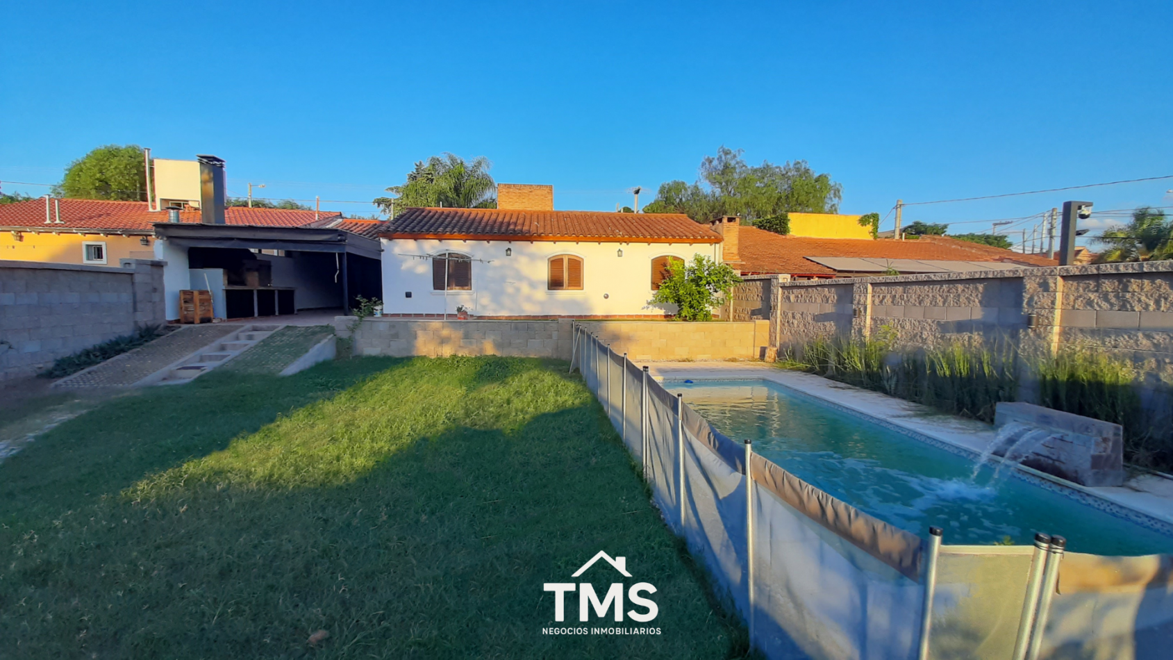 Casa  dorm con pileta en B° Arguello