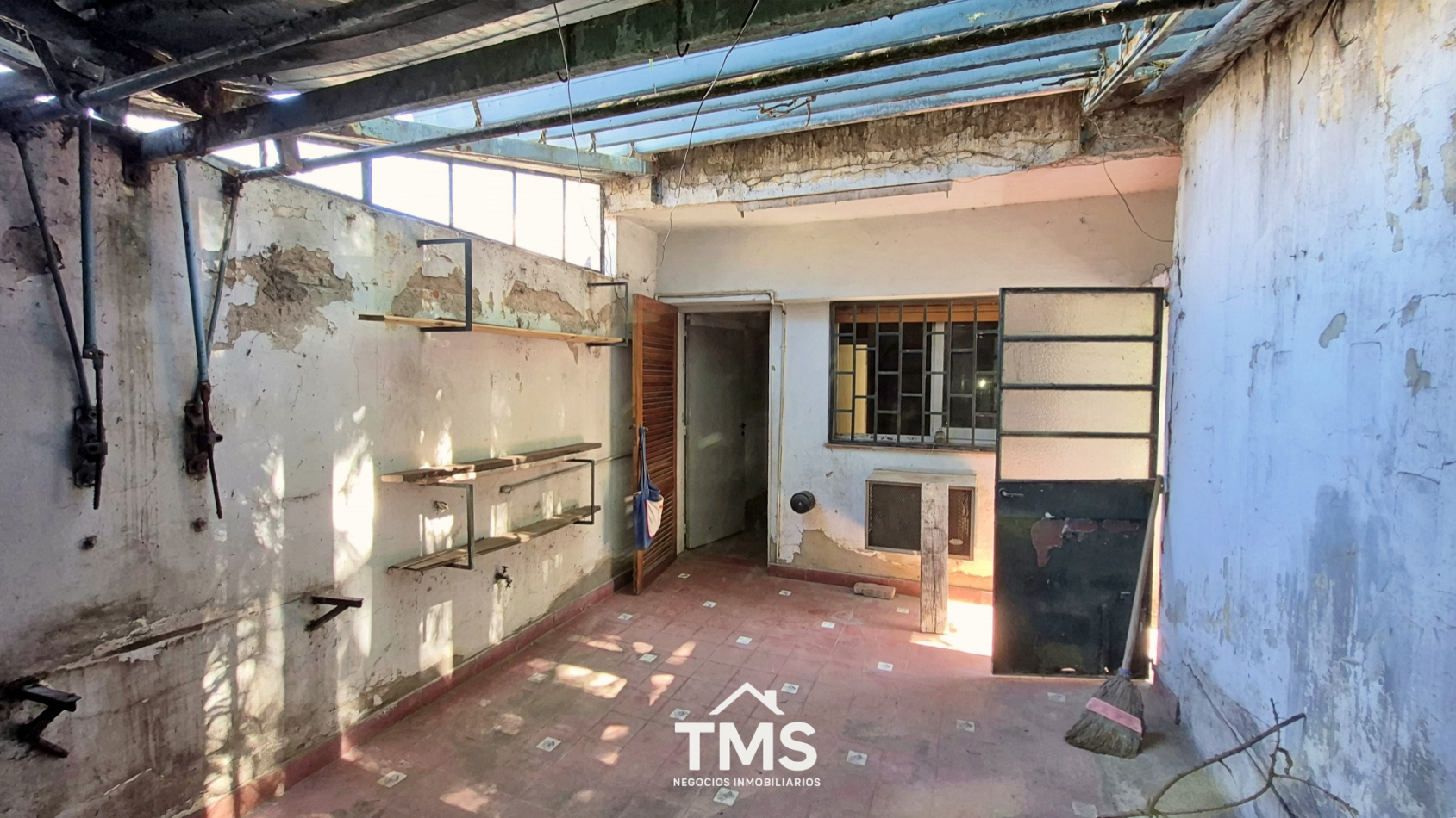 Depto de 65 mts en Maipu y Lima