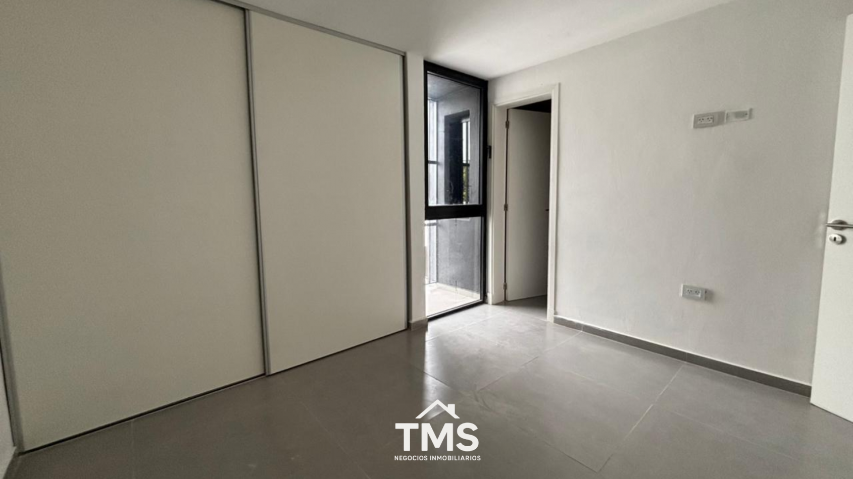 Duplex a estrenar sobre Av. Valparaiso | B° Jardin