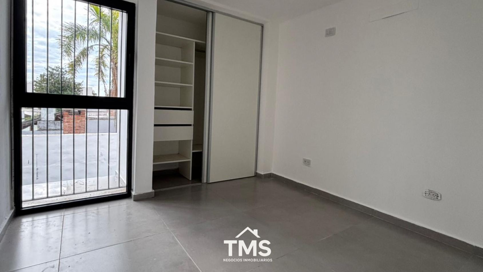 Duplex a estrenar sobre Av. Valparaiso | B° Jardin