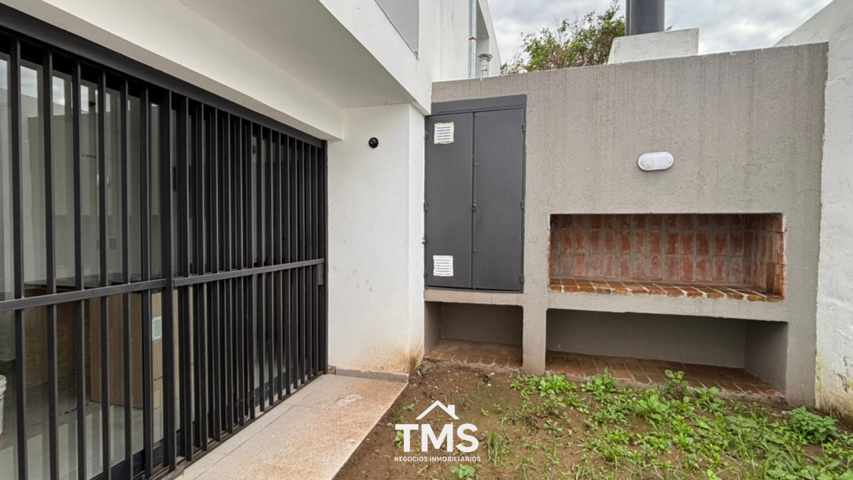 Duplex a estrenar sobre Av. Valparaiso | B° Jardin