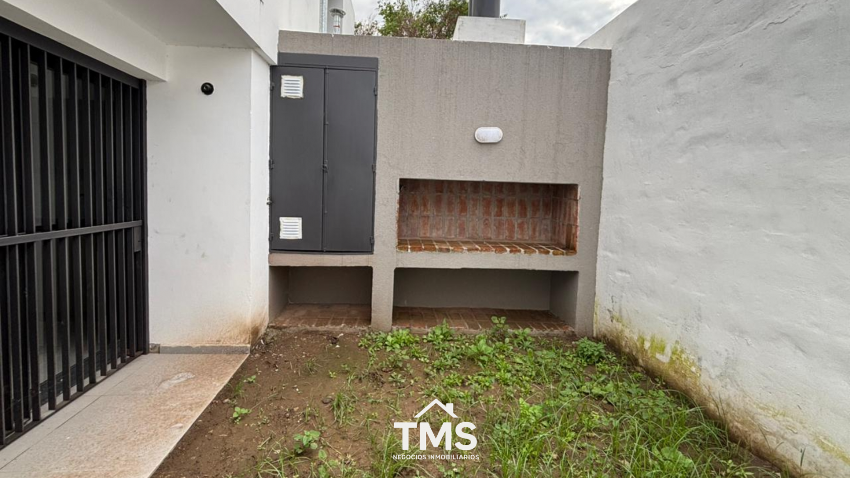 Duplex a estrenar sobre Av. Valparaiso | B° Jardin